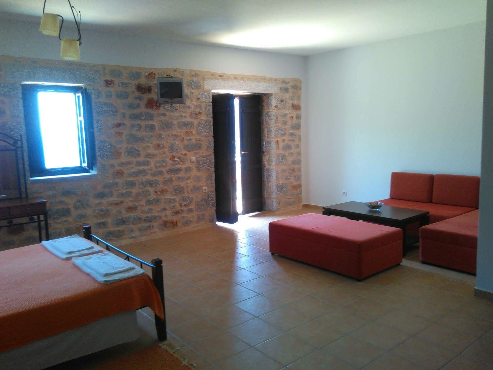 Onar Mani Suites Neo Oitilo Exterior foto