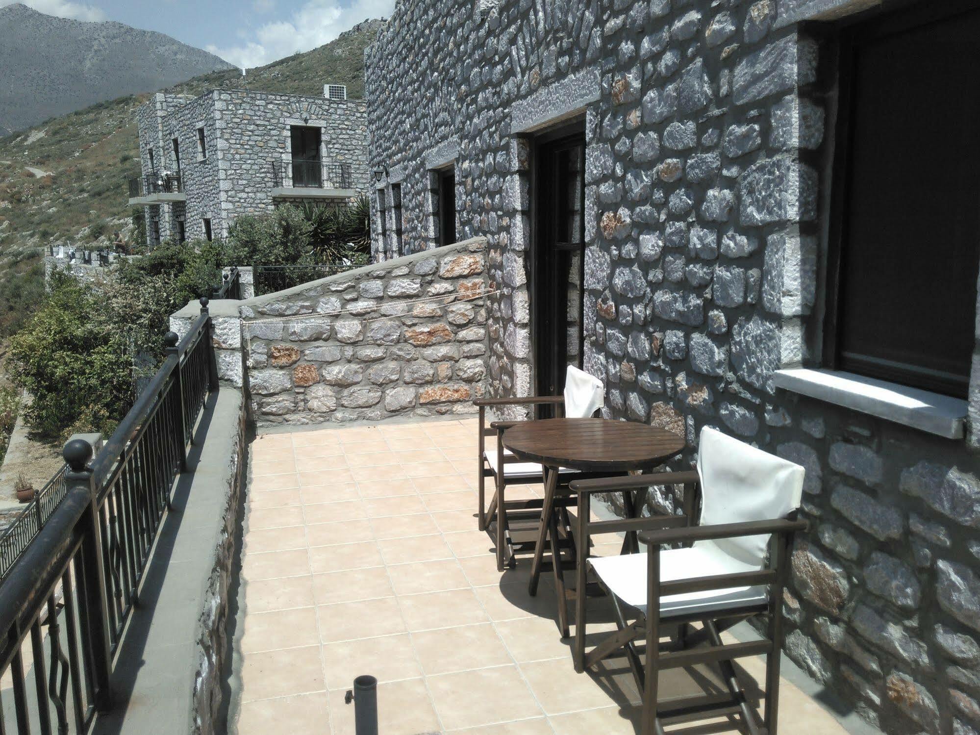 Onar Mani Suites Neo Oitilo Exterior foto